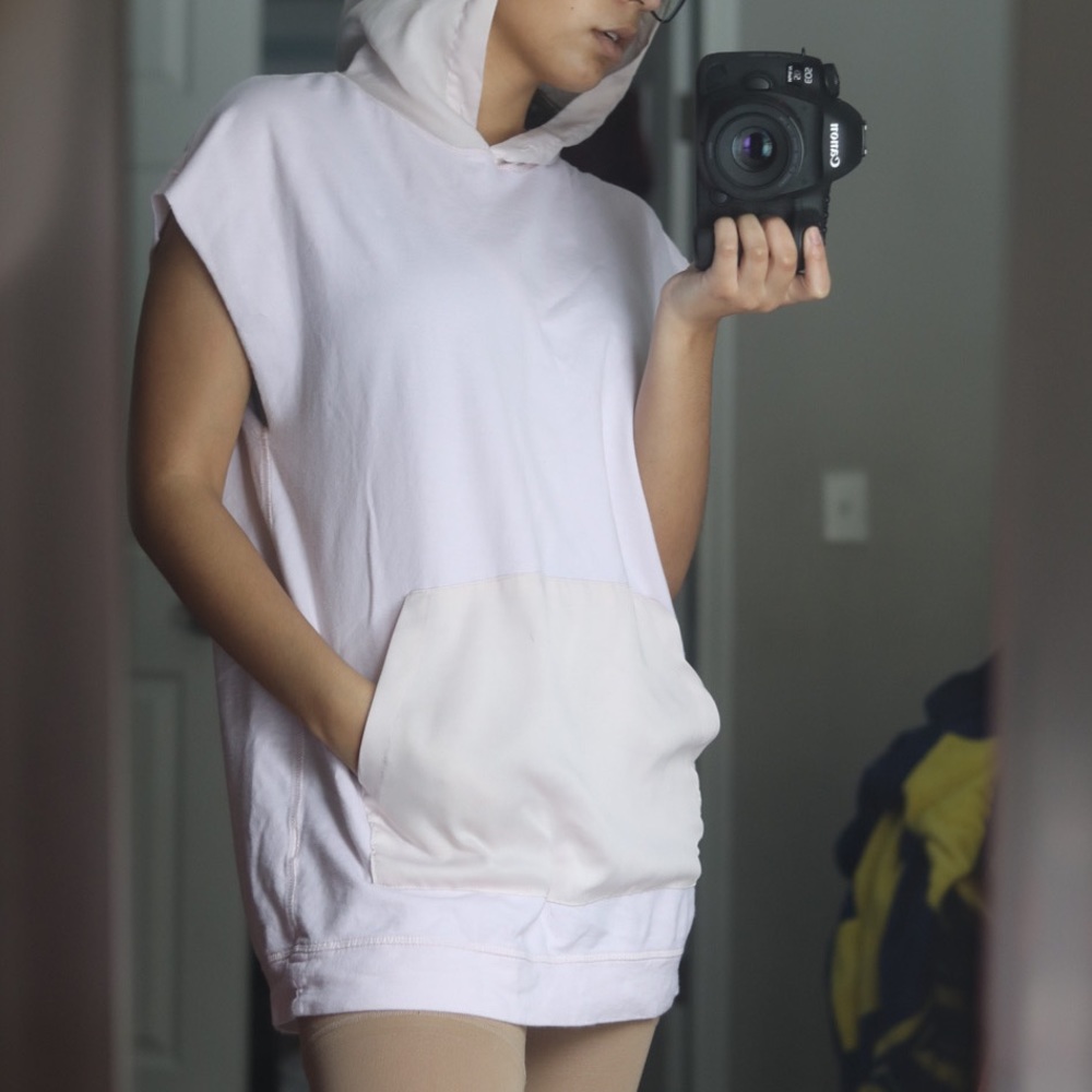 Light pink hooded T-shirt dress